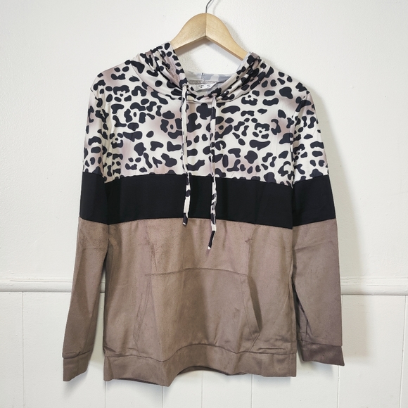 ✨ SOLD ✨ Women's Leopard Print Colorblock Pullover Hoodie Medium - Picture 4 of 6